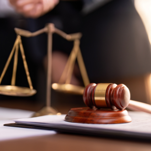 Alegaciones iniciales en procedimiento administrativo